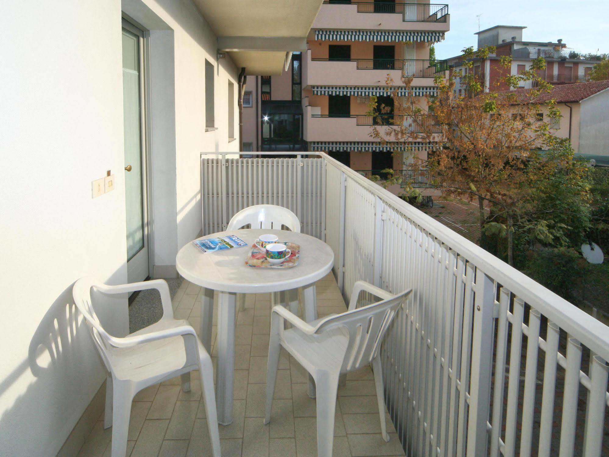 Apartamento Vera Lignano Sabbiadoro Exterior foto